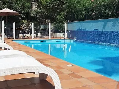 فندق أمارانتي، كان فرنسا
