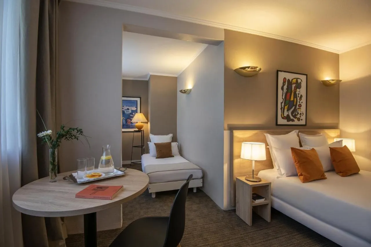 ****  Hotel Amarante Cannes France