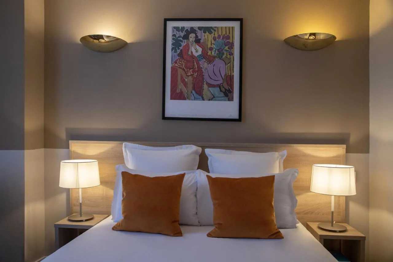 **** Hotel Amarante Cannes France